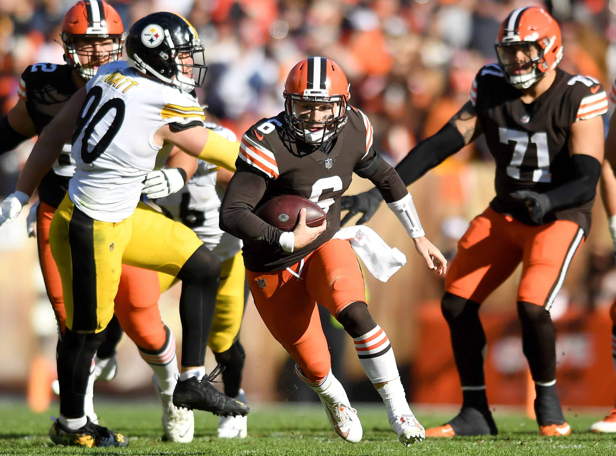 Baker Mayfield #6 of the Cleveland Browns carries the ball against the Pittsburgh Steelers during the second half at FirstEnergy Stadium on October 31, 2021 in Cleveland, Ohio.