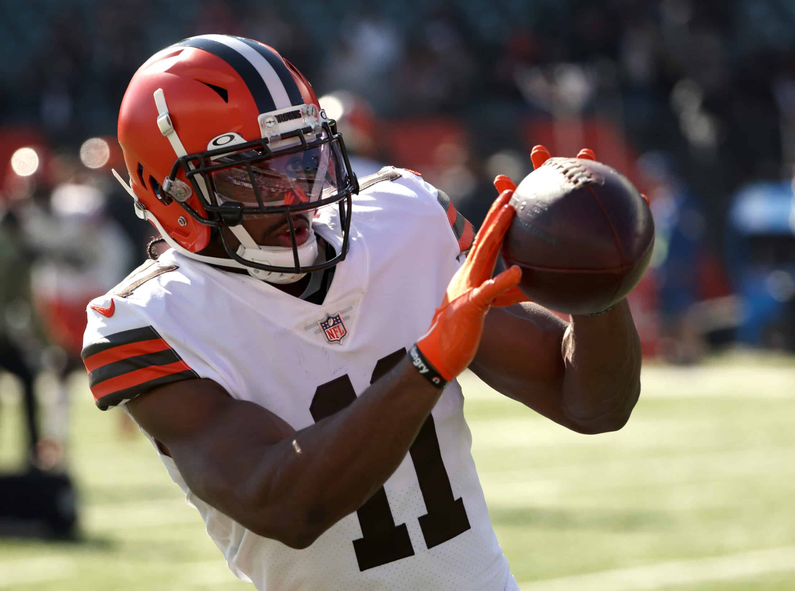 Donovan Peoples-Jones #11 of the Cleveland Browns catches the ball during warm-ups before the game against the Cincinnati Bengals at Paul Brown Stadium on November 07, 2021 in Cincinnati, Ohio. 