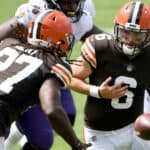 Baker Mayfield #6 hands the ball off to Kareem Hunt #27 of the Cleveland Browns during the first half against the Baltimore Ravens at M&T Bank Stadium on September 13, 2020 in Baltimore, Maryland.