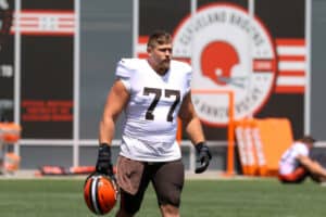 Cleveland Browns guard Wyatt Teller (77) takes the field during the Cleveland Browns Training Camp on August 3, 2021, at the at the Cleveland Browns Training Facility in Berea, Ohio