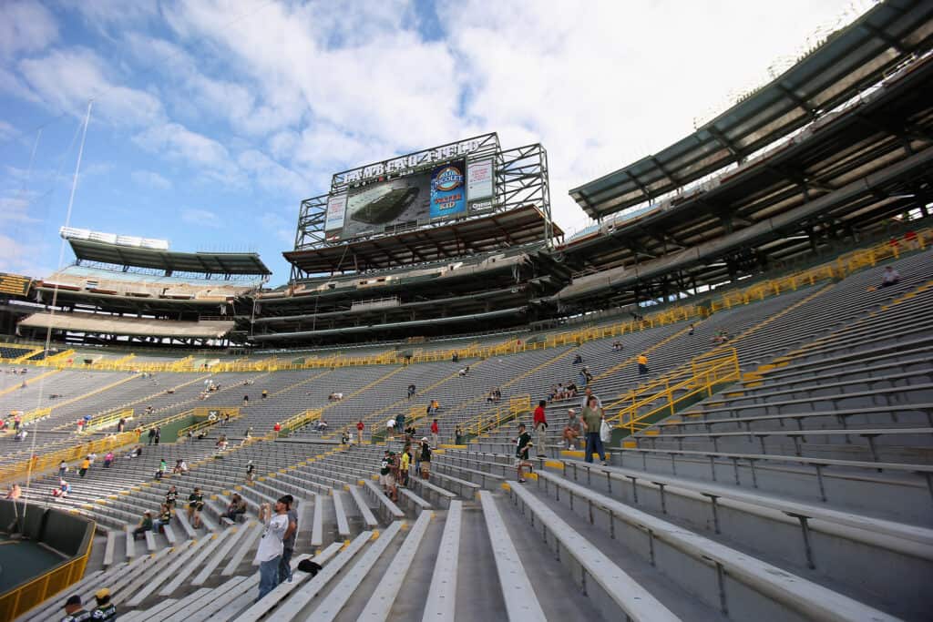 How To Watch Browns Vs. Packers Live Stream (Radio, TV)