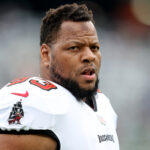 Ndamukong Suh #93 of the Tampa Bay Buccaneers warms up prior to the game against the New York Jets at MetLife Stadium on January 02, 2022 in East Rutherford, New Jersey.