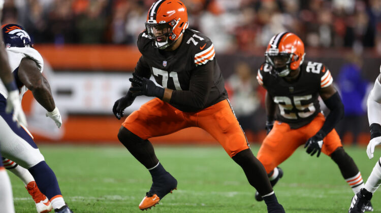 Denver Broncos v Cleveland Browns