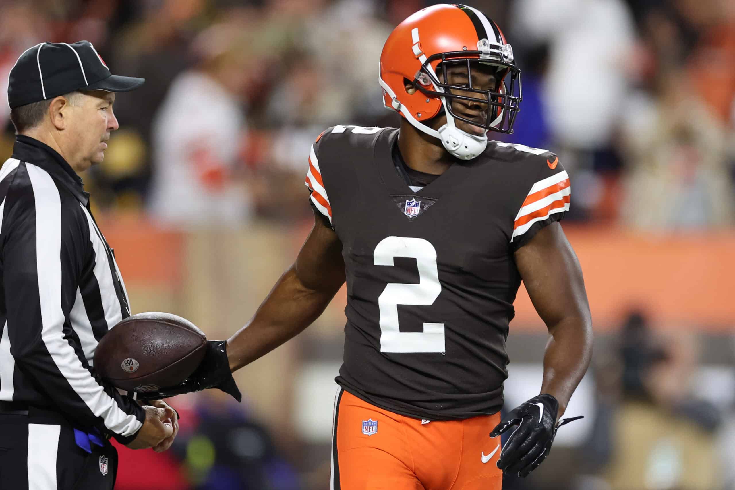 Amari Cooper #2 of the Cleveland Browns celebrates his reception for a touchdown during the first quarter against the Pittsburgh Steelers at FirstEnergy Stadium on September 22, 2022 in Cleveland, Ohio.