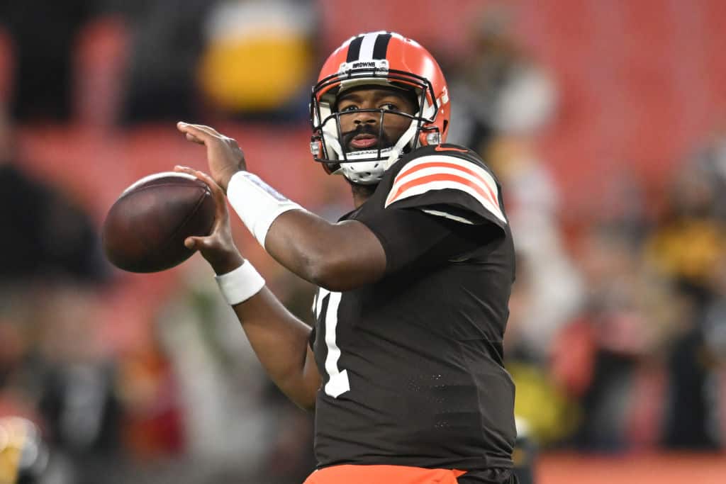 Jacoby Brissett #7 of the Cleveland Browns warms up prior to facing the Pittsburgh Steelers at FirstEnergy Stadium on September 22, 2022 in Cleveland, Ohio.