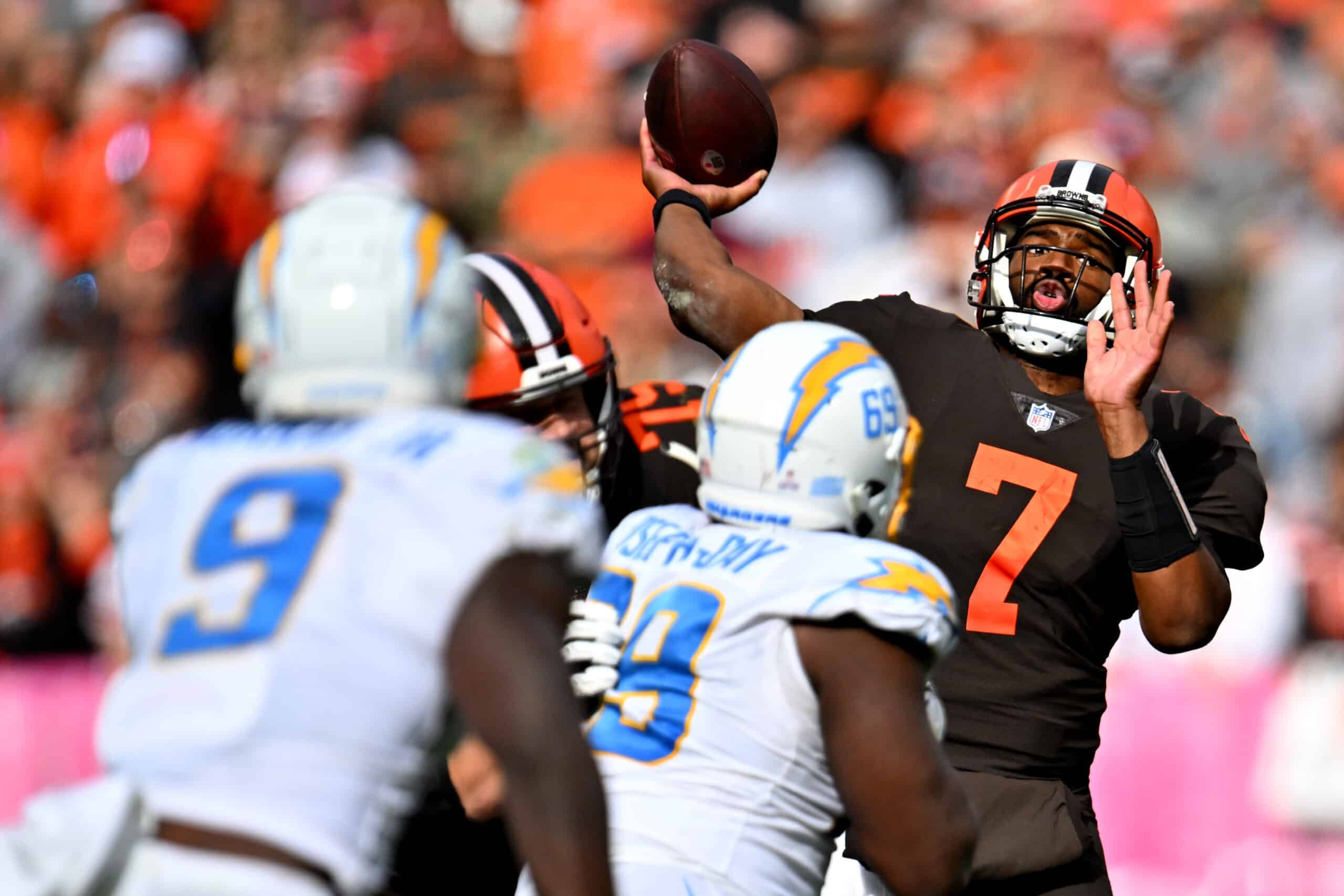 Jacoby Brissett #7 of the Cleveland Browns attempts a pass during the fourth quarter against the Los Angeles Chargers at FirstEnergy Stadium on October 09, 2022 in Cleveland, Ohio. 