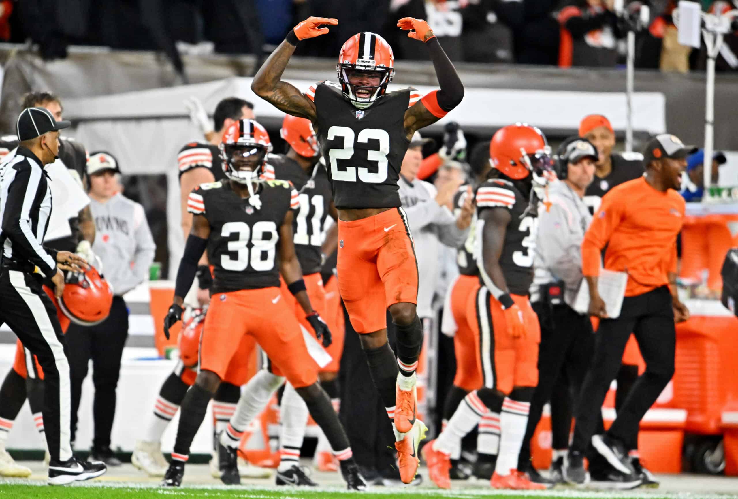 Martin Emerson Jr. #23 of the Cleveland Browns celebrates after deflecting a pass during the fourth quarter of the game against the Cincinnati Bengals at FirstEnergy Stadium on October 31, 2022 in Cleveland, Ohio. 