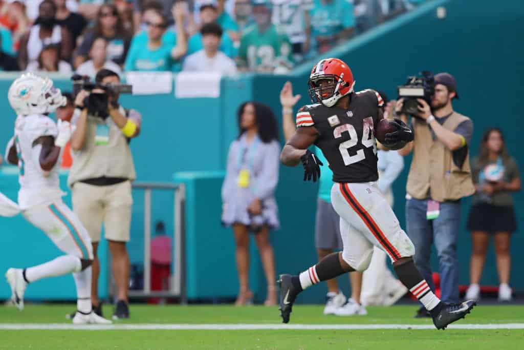 MIAMI GARDENS, FLORIDA - NOVEMBER 13: Nick Chubb #24 of the Cleveland Browns rushes for a touchdown in the fourth quarter of the game against the Miami Dolphins at Hard Rock Stadium on November 13, 2022 in Miami Gardens, Florida.