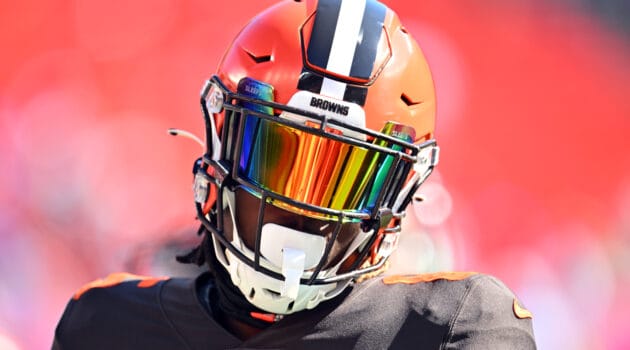 David Njoku #85 of the Cleveland Browns looks onward during warm ups before his game against the Los Angeles Chargers at FirstEnergy Stadium on October 09, 2022 in Cleveland, Ohio.
