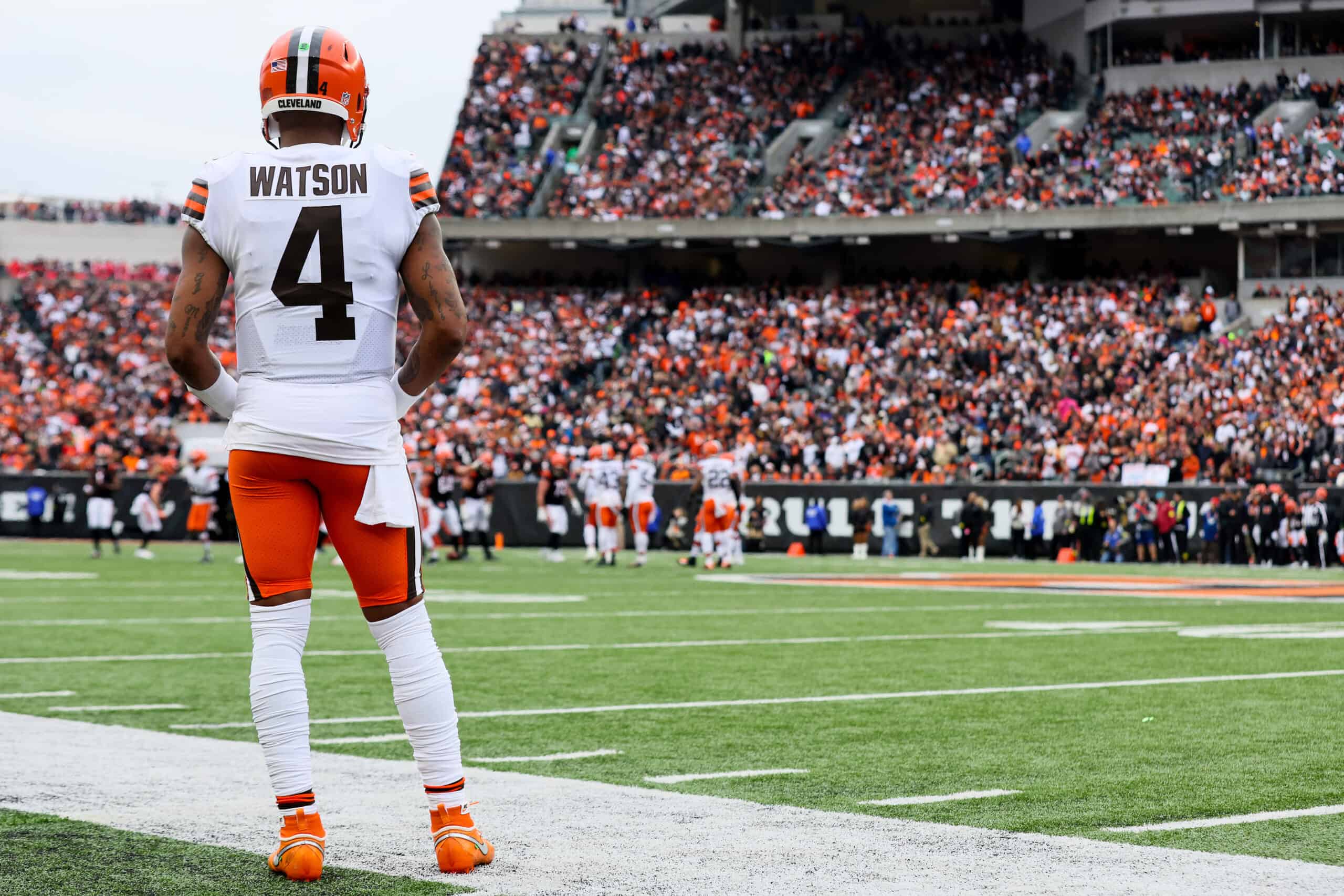 Deshaun Watson #4 of the Cleveland Browns looks on from the sidelines during the first half of a game against the Cincinnati Bengals at Paycor Stadium on December 11, 2022 in Cincinnati, Ohio. 