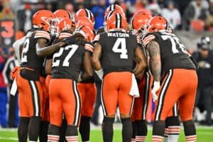 Deshaun Watson #4 of the Cleveland Browns huddles with his team during the first quarter against the Baltimore Ravens at FirstEnergy Stadium on December 17, 2022 in Cleveland, Ohio.