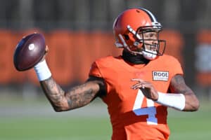 Deshaun Watson #4 of the Cleveland Browns throws a pass during a practice at CrossCountry Mortgage Campus on November 23, 2022 in Berea, Ohio.