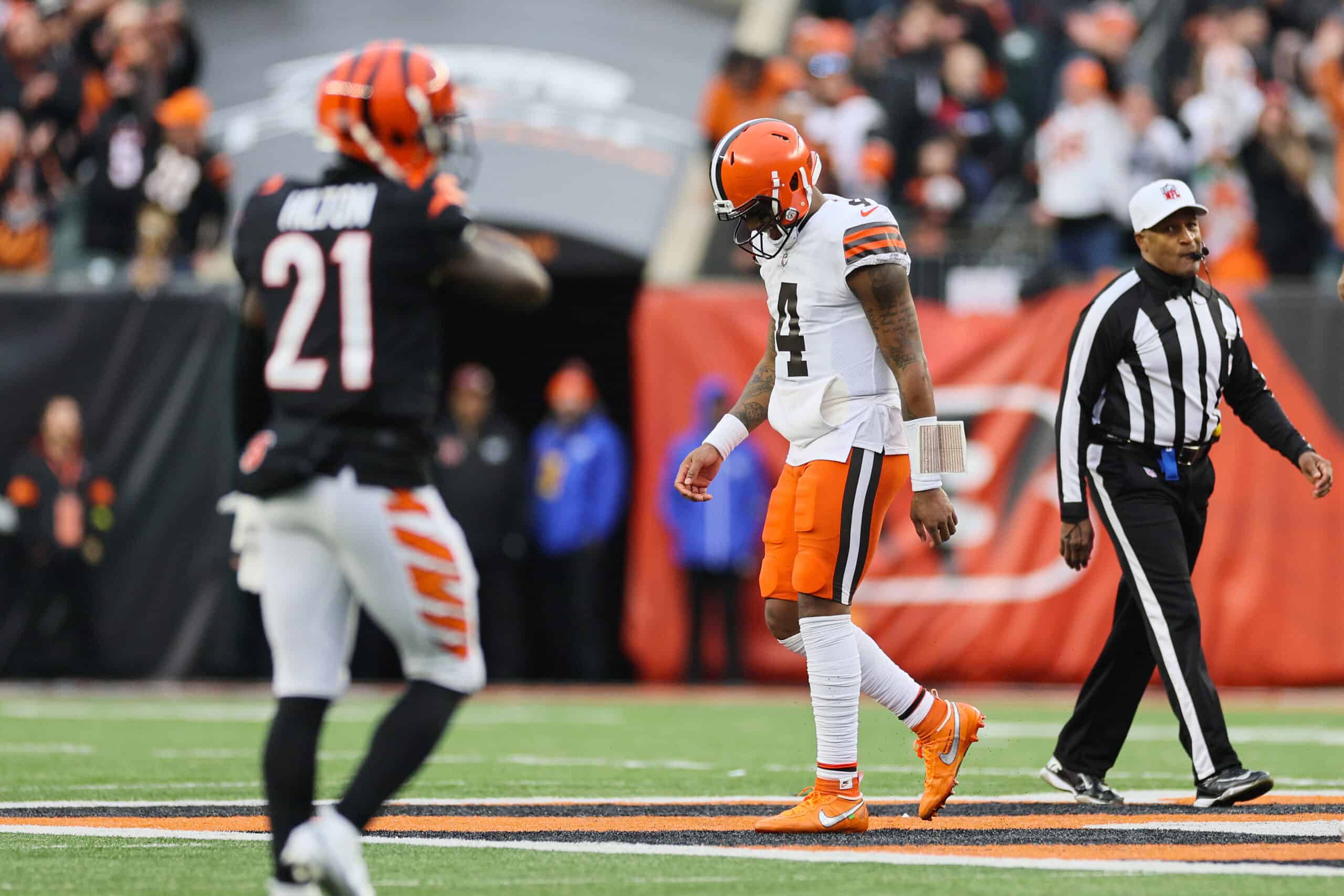 Deshaun Watson #4 of the Cleveland Browns reacts in the fourth quarter of a game against the Cincinnati Bengals at Paycor Stadium on December 11, 2022 in Cincinnati, Ohio. 