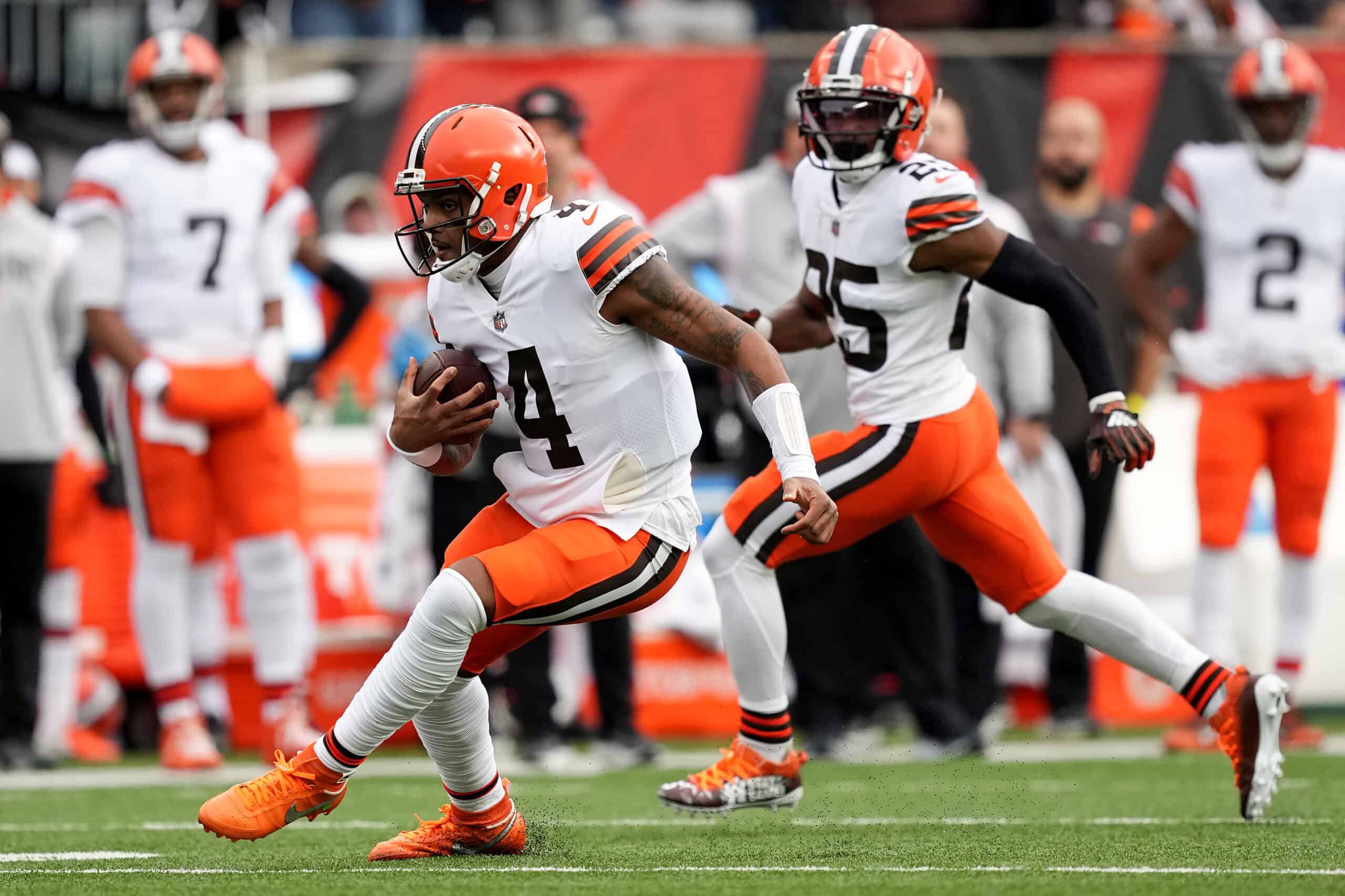 Deshaun Watson #4 of the Cleveland Browns runs with the ball in the first quarter of a game against the Cincinnati Bengals at Paycor Stadium on December 11, 2022 in Cincinnati, Ohio.