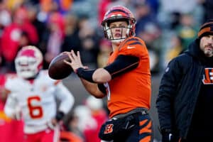 Joe Burrow #9 of the Cincinnati Bengals warms up prior to a game against the Kansas City Chiefs at Paycor Stadium on December 04, 2022 in Cincinnati, Ohio.