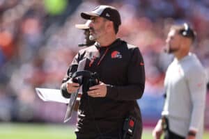 Head coach Kevin Stefanski of the Cleveland Browns watches his team during the second quarter against the Los Angeles Chargers at FirstEnergy Stadium on October 09, 2022 in Cleveland, Ohio.