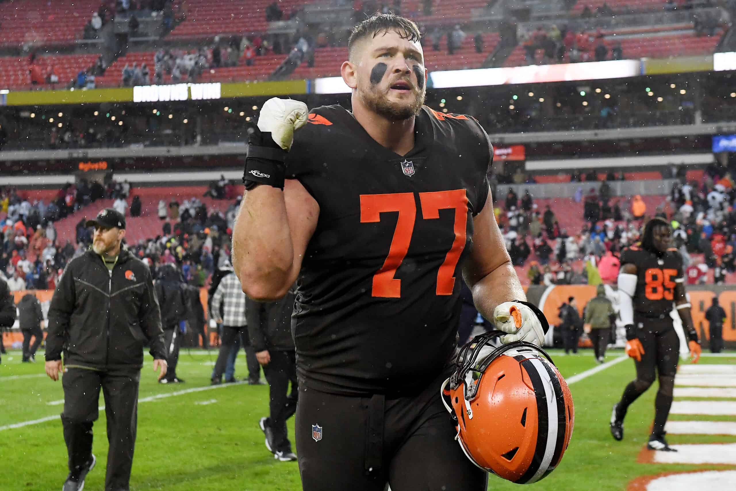 Wyatt Teller #77 of the Cleveland Browns celebrates after a game against the Tampa Bay Buccaneers at FirstEnergy Stadium on November 27, 2022 in Cleveland, Ohio.