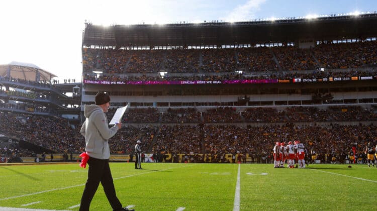 Head coach Kevin Stefanski of the Cleveland Browns looks on during the second half of the game against the Pittsburgh Steelers at Acrisure Stadium on January 08, 2023 in Pittsburgh, Pennsylvania.