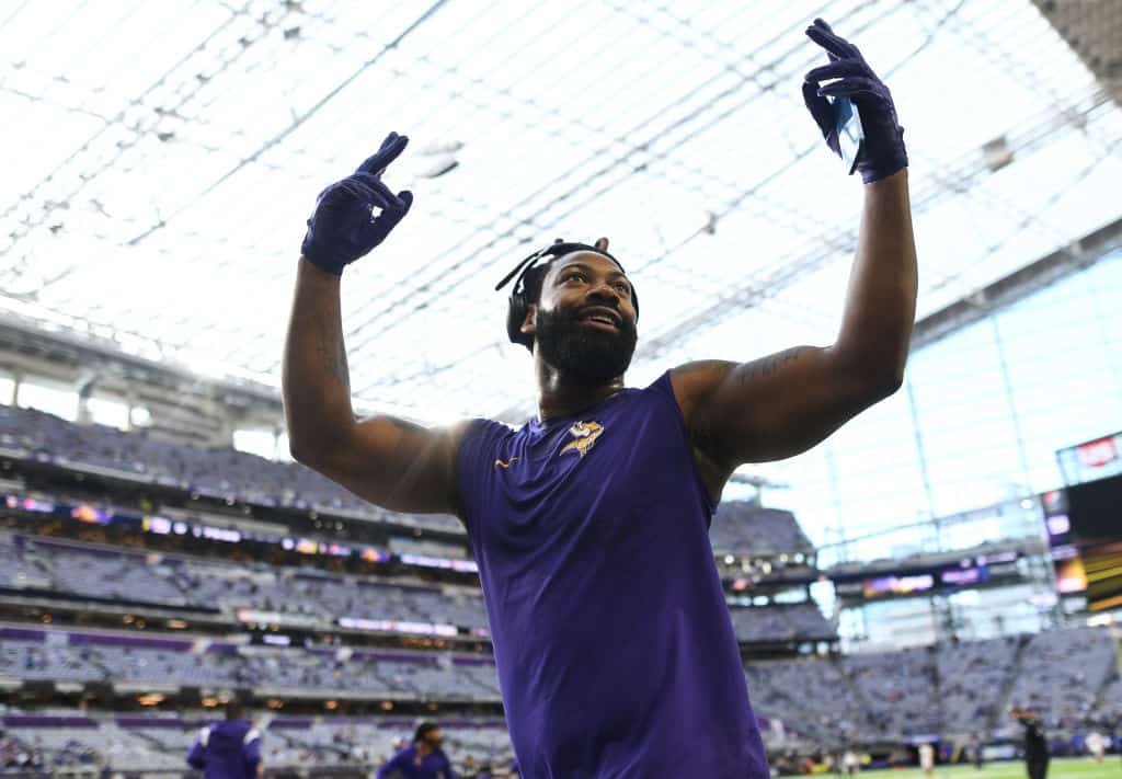 Za'Darius Smith #55 of the Minnesota Vikings warms up prior to the NFC Wild Card playoff gwarms up prior to the NFC Wild Card playoff game against the New York Giants at U.S. Bank Stadium on January 15, 2023 in Minneapolis, Minnesota.