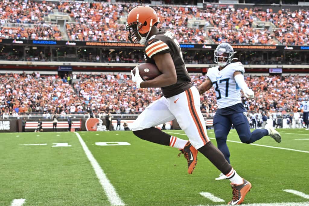 PFF Ranks 2 Browns Players Among Top 50 Free Agents For 2025
