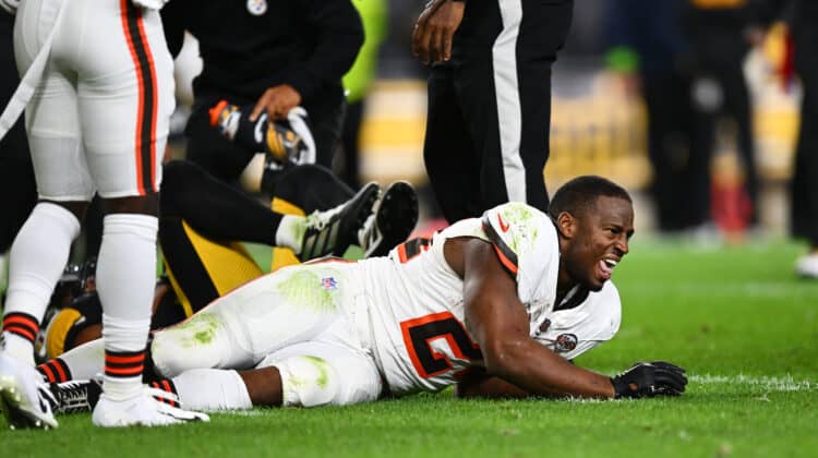 Nick Chubb #24 of the Cleveland Browns reacts after sustaining a knee injury against the Pittsburgh Steelers during the second quarter at Acrisure Stadium on September 18, 2023 in Pittsburgh, Pennsylvania.