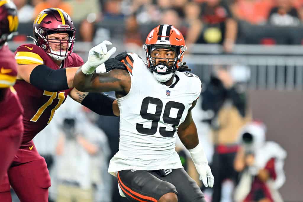 Cleveland Browns pass rusher Za'Darius Smith