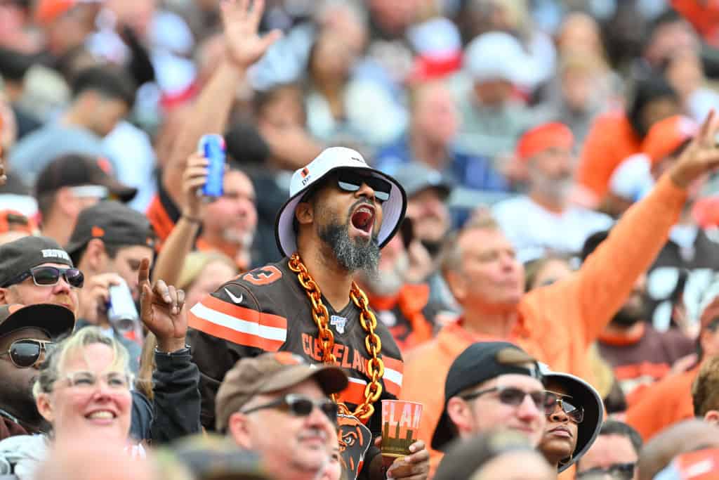 Cleveland Browns on X: Today we're celebrating with our Browns Live 75th Anniversary celebration at 8 p.m. 🎉 Let's kick things off with some new wallpapers for ya 📲s / X