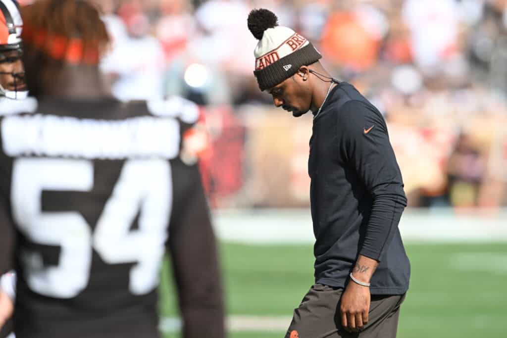Fans Get Concerning Update On Deshaun Watson