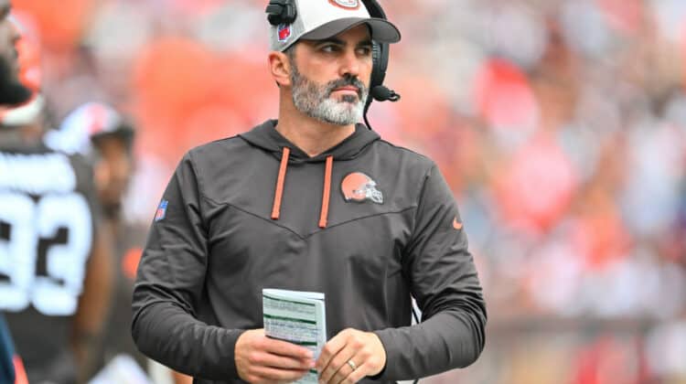 Head coach Kevin Stefanski of the Cleveland Browns looks on during the first half in the game against the Tennessee Titans at Cleveland Browns Stadium on September 24, 2023 in Cleveland, Ohio.
