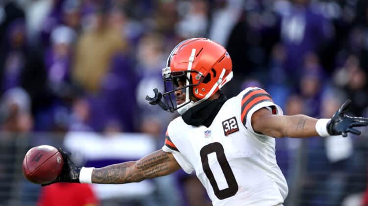 Cleveland Browns cornerback Greg Newsome II