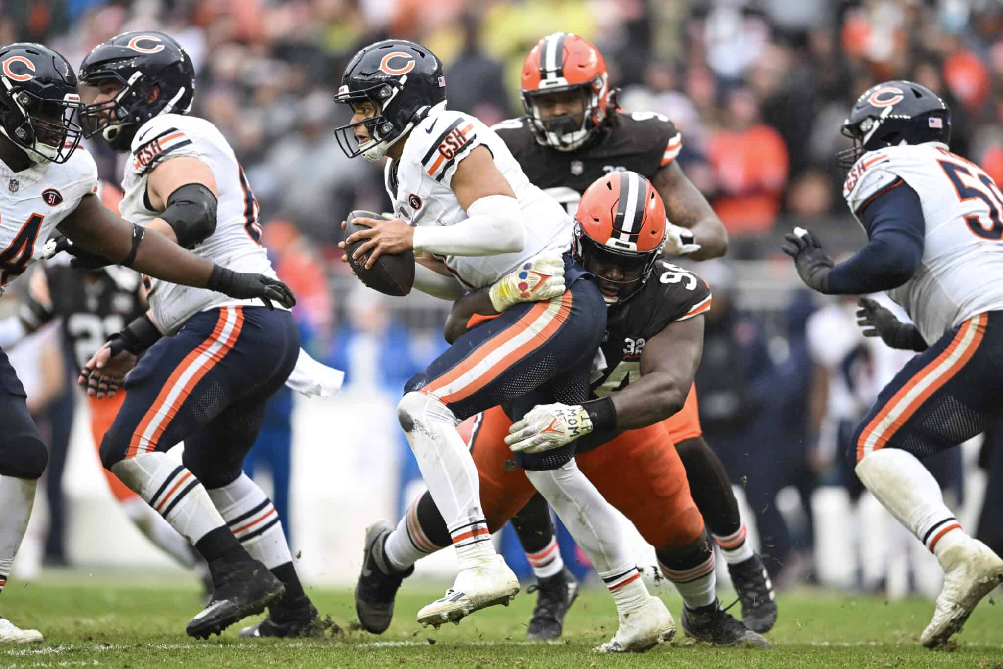 Cleveland Browns defensive lineman Dalvin Tomlinson