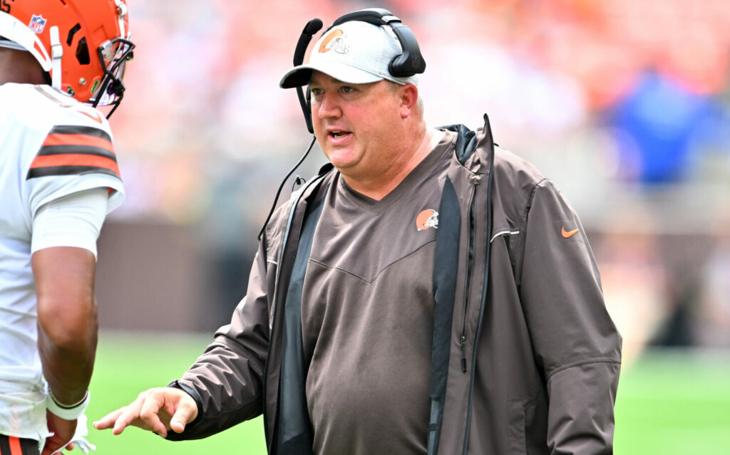 Alex Van Pelt Is A Candidate To Become Bucs New OC