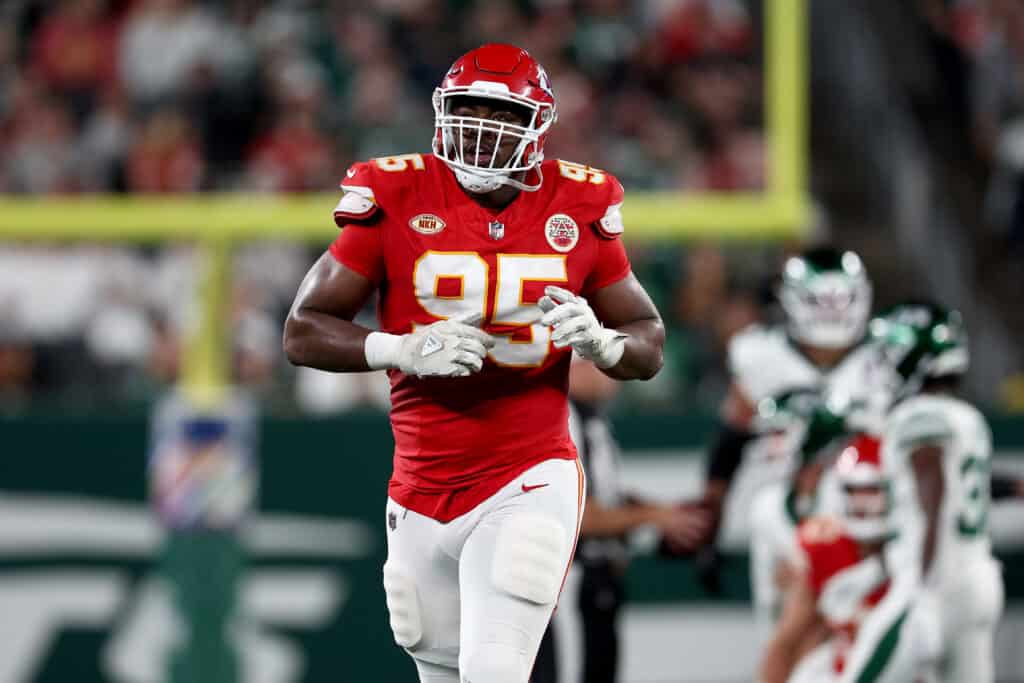 Tony Grossi Links 2 Star Defenders To The Browns