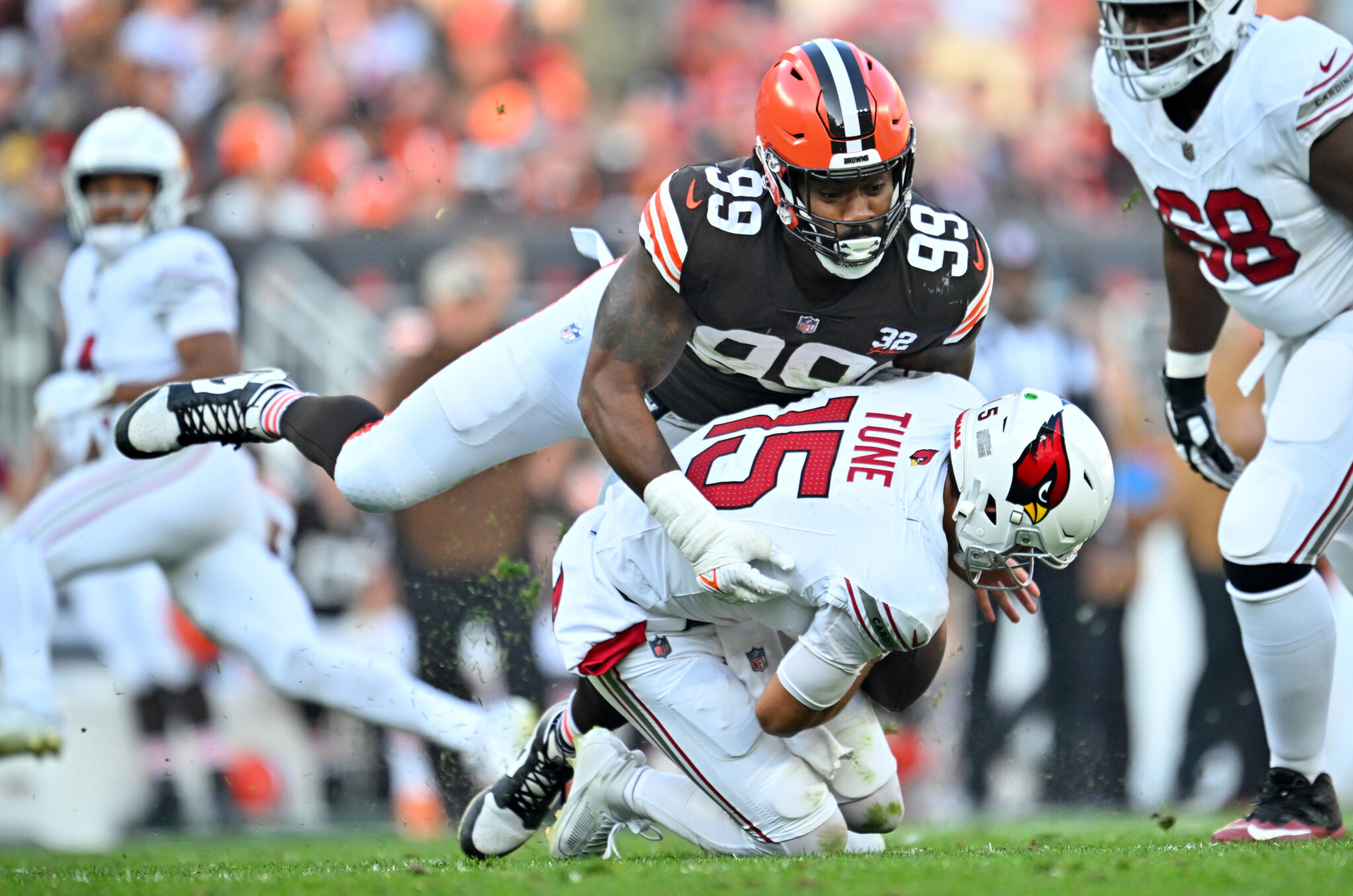 Cleveland Browns pass rusher Za'Darius Smith