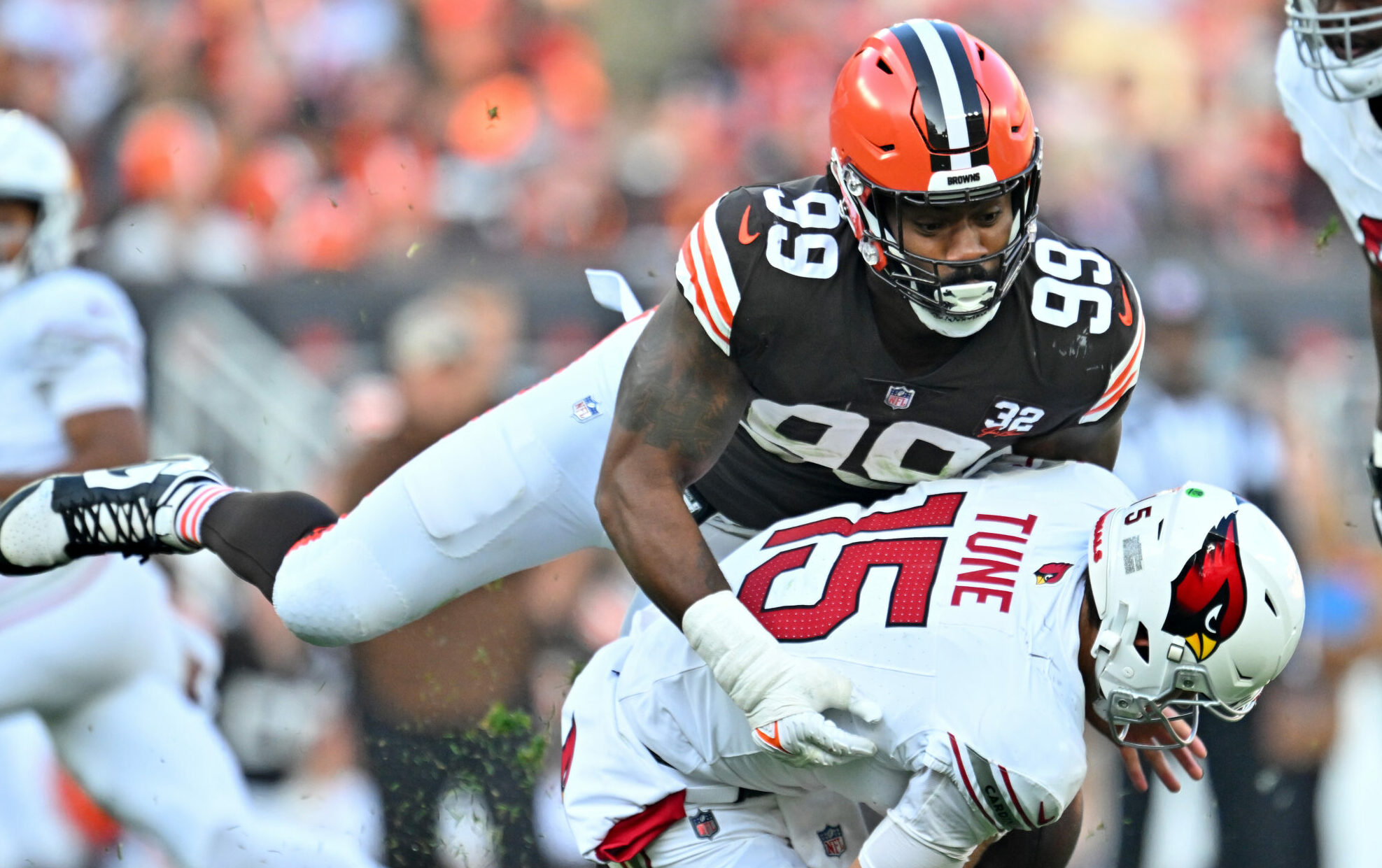 Cleveland Browns pass rusher Za'Darius Smith