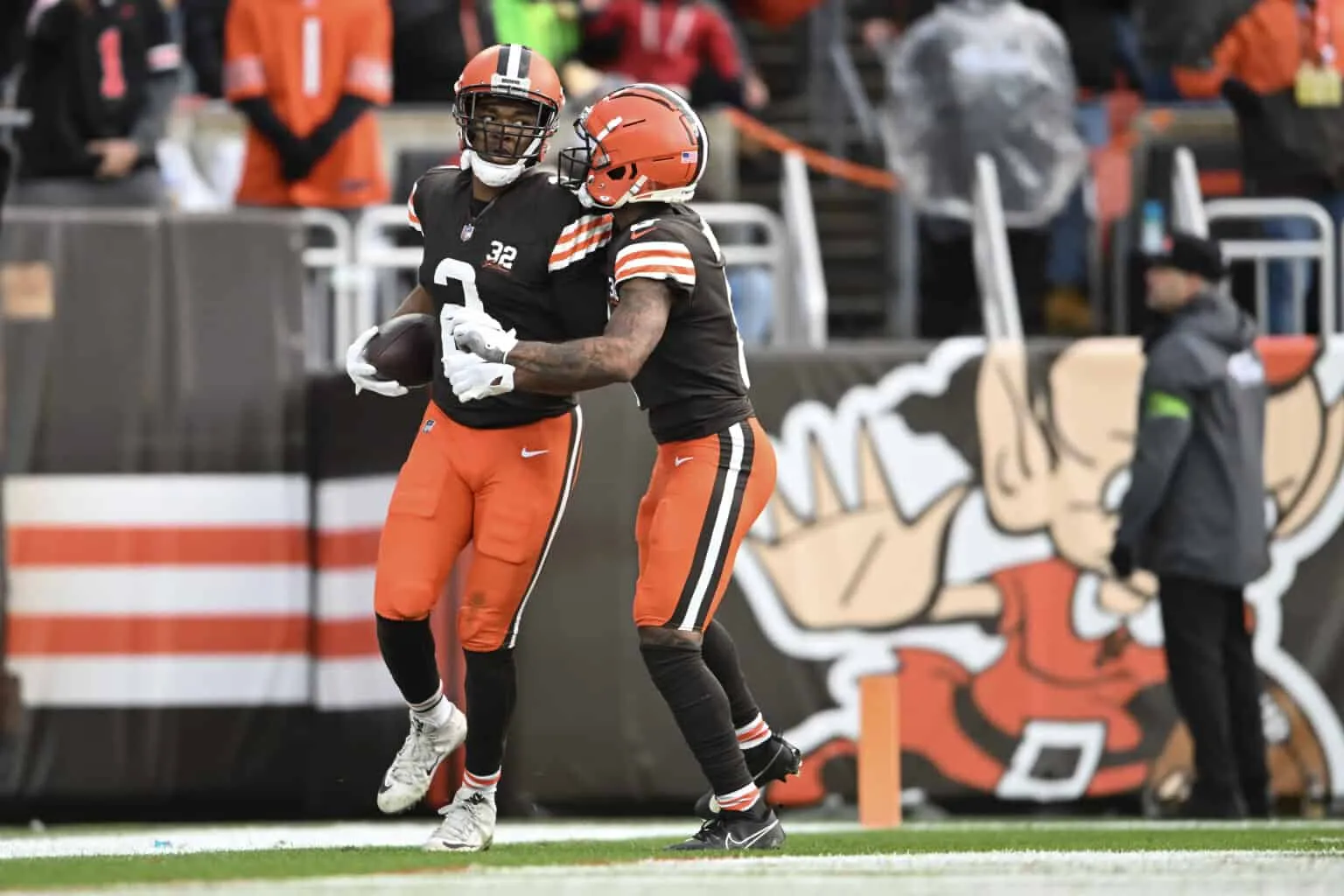 Cleveland Browns WRs Amari Cooper and Elijah Moore
