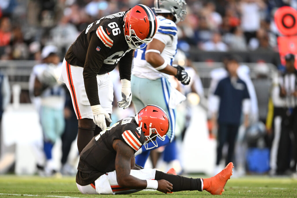 NFL Analyst Critical Of Deshaun Watson’s Performance Against Cowboys