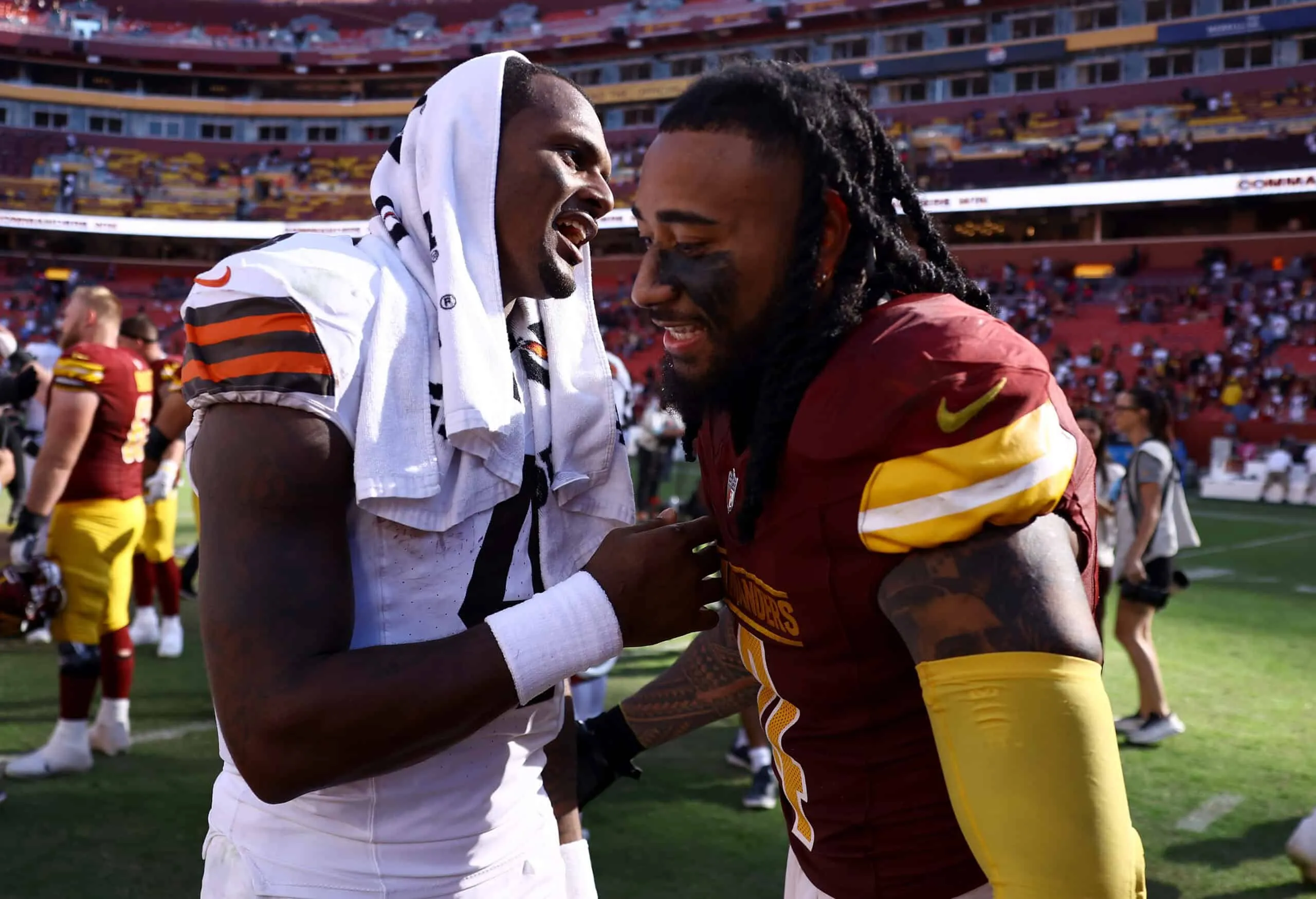 Analyst Believes Deshaun Watson’s Career Would Be Over If Browns Bench QB