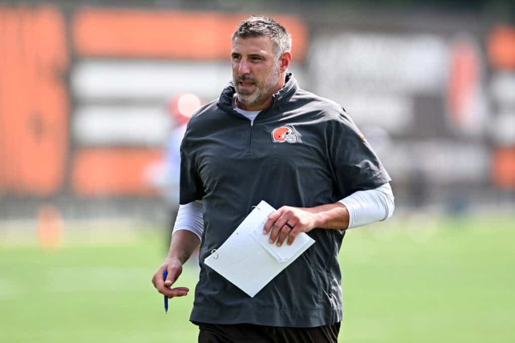 Mike Vrabel Dodges Question About Coaching Future