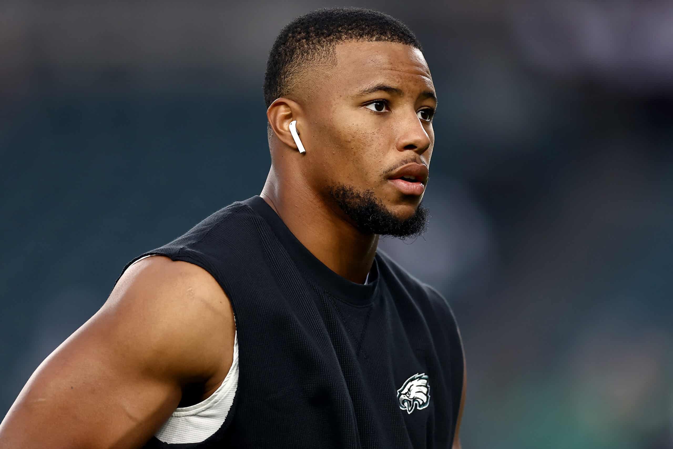 PHILADELPHIA, PENNSYLVANIA - SEPTEMBER 16: Saquon Barkley #26 of the Philadelphia Eagles warms up prior to the game against the Atlanta Falcons at Lincoln Financial Field on September 16, 2024 in Philadelphia, Pennsylvania.