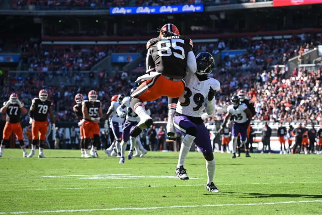 Ken Dorsey Reveals Why He Prefers To Call Plays From Upstairs