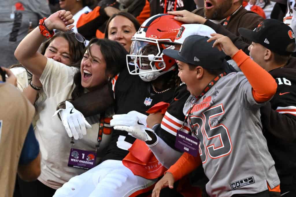 Analyst Reveals Latest Odds For Browns, Steelers Game