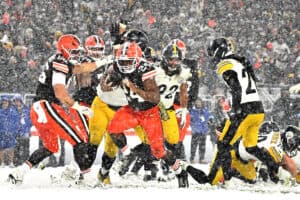 CLEVELAND, OHIO - NOVEMBER 21: Nick Chubb #24 of the Cleveland Browns runs the ball for a touchdown against the Pittsburgh Steelers during the fourth quarter in the game at Huntington Bank Field on November 21, 2024 in Cleveland, Ohio.
