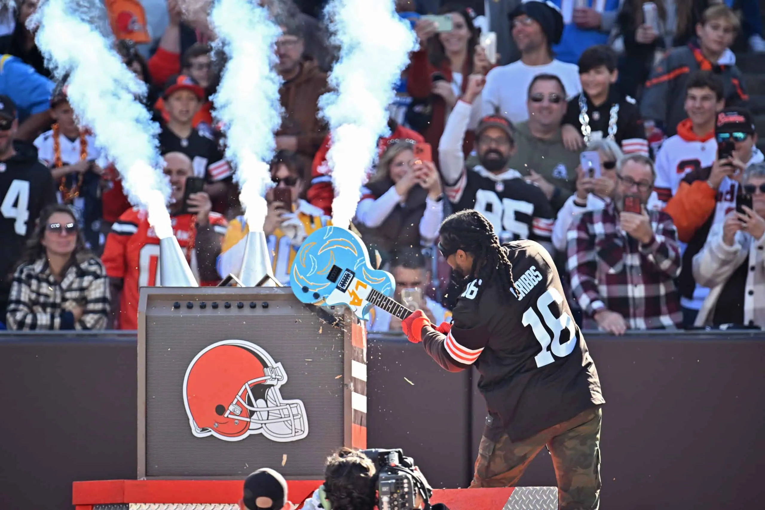 Josh Cribbs Questions Why Browns Let Go Of 2 Players