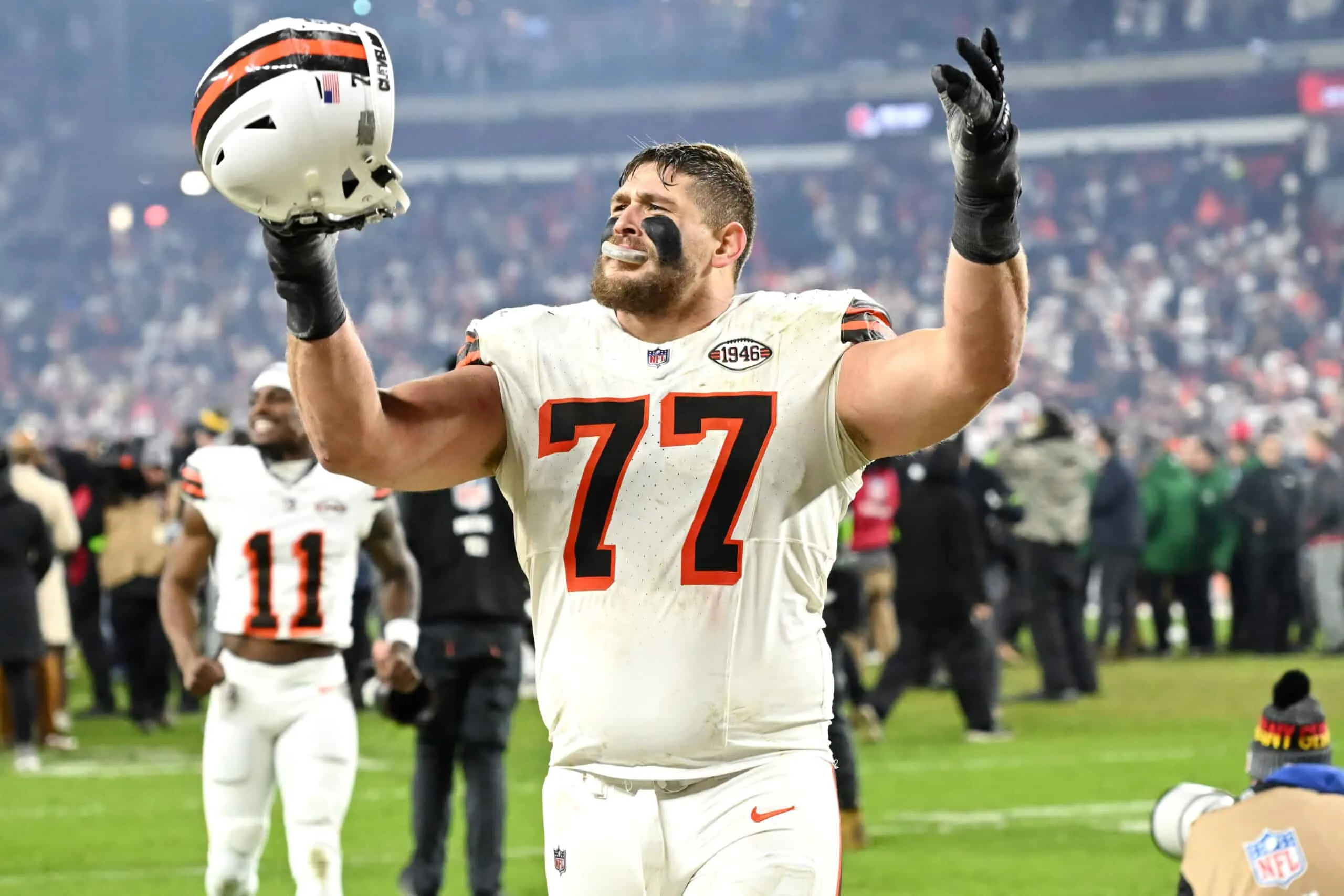 CLEVELAND, OHIO - DECEMBER 28: Wyatt Teller #75 of the Cleveland Browns celebrates after their win against the New York Jets at Cleveland Browns Stadium on December 28, 2023 in Cleveland, Ohio.