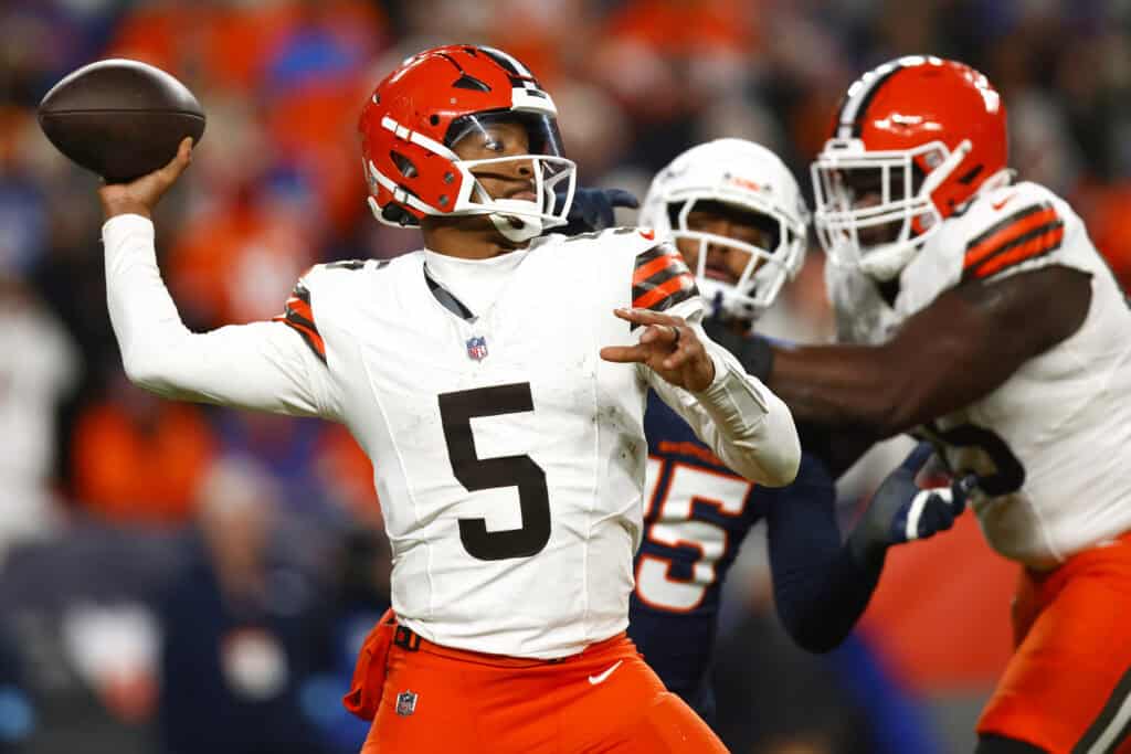 Jameis Winston Made Unfortunate NFL History In Loss To Broncos