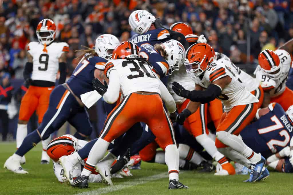 Analyst Urges Browns Star To Leave This Offseason