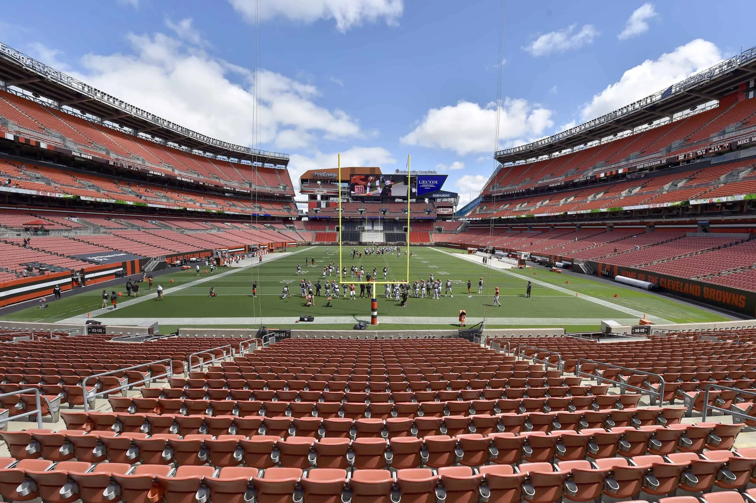 Insider Predicts Browns Will Sign 1 Veteran QB This Offseason