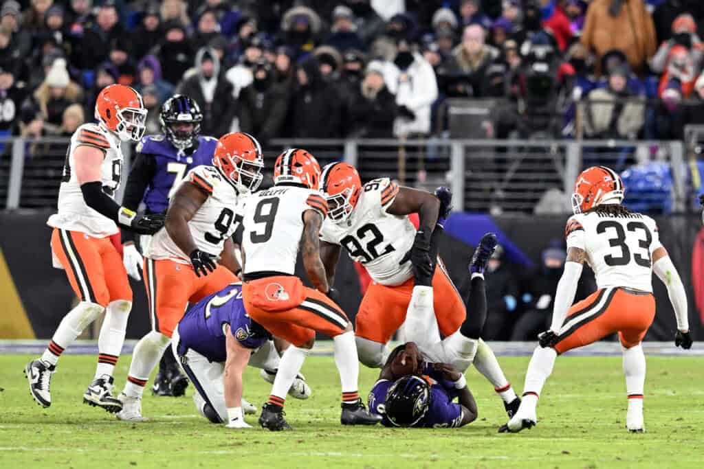 Browns Linked To Veteran QB In Free Agency