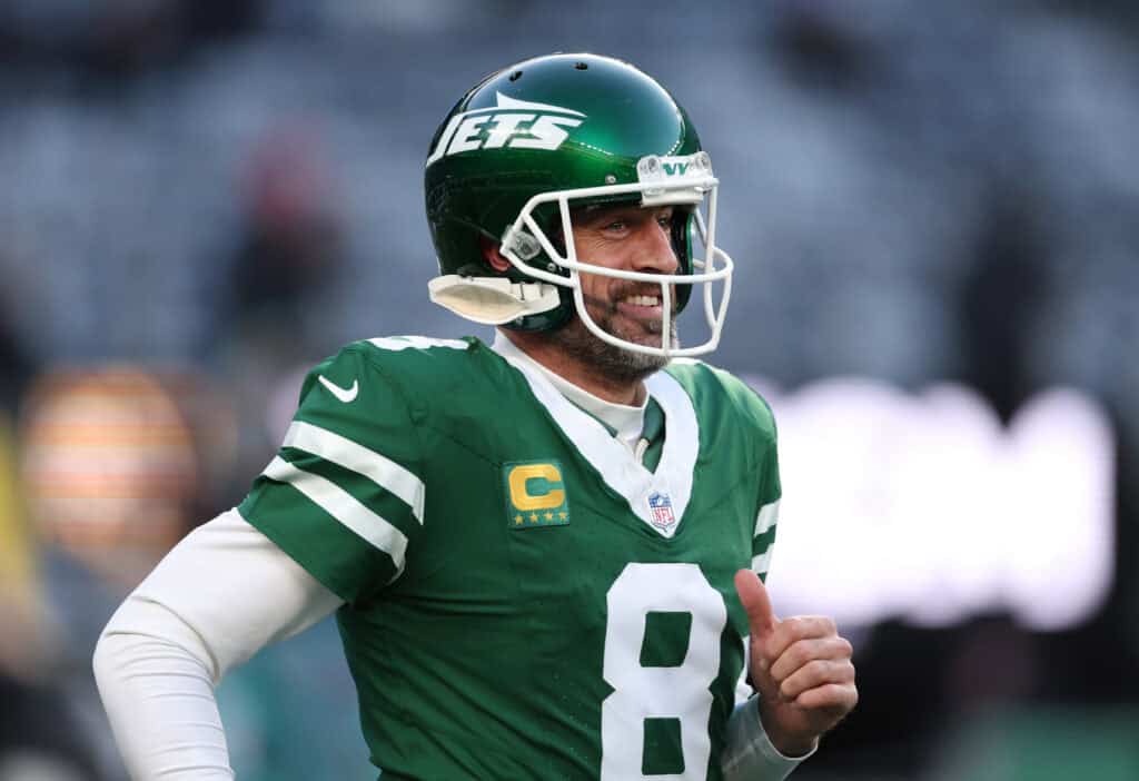 Browns Legend Urges Team Not To Pursue Aaron Rodgers
